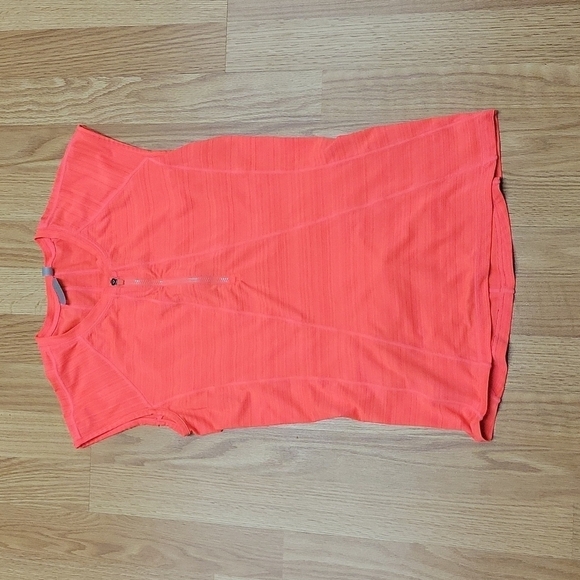 NWOT athleta UPF 50 bright coral orange top - Picture 10 of 12